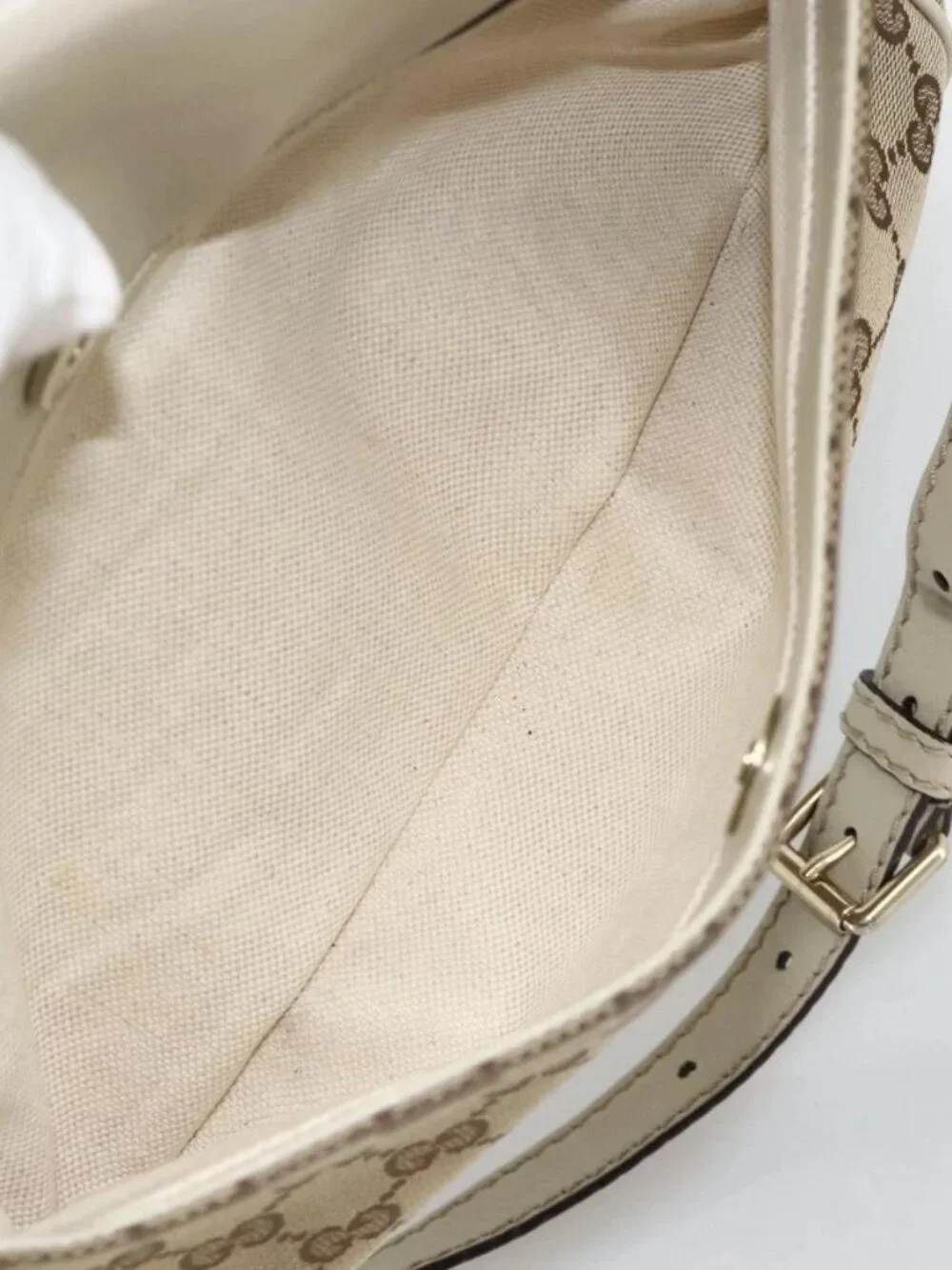 GUCCI GG Canvas Shoulder Bag Beige Gold 308452 Auth ka3497
